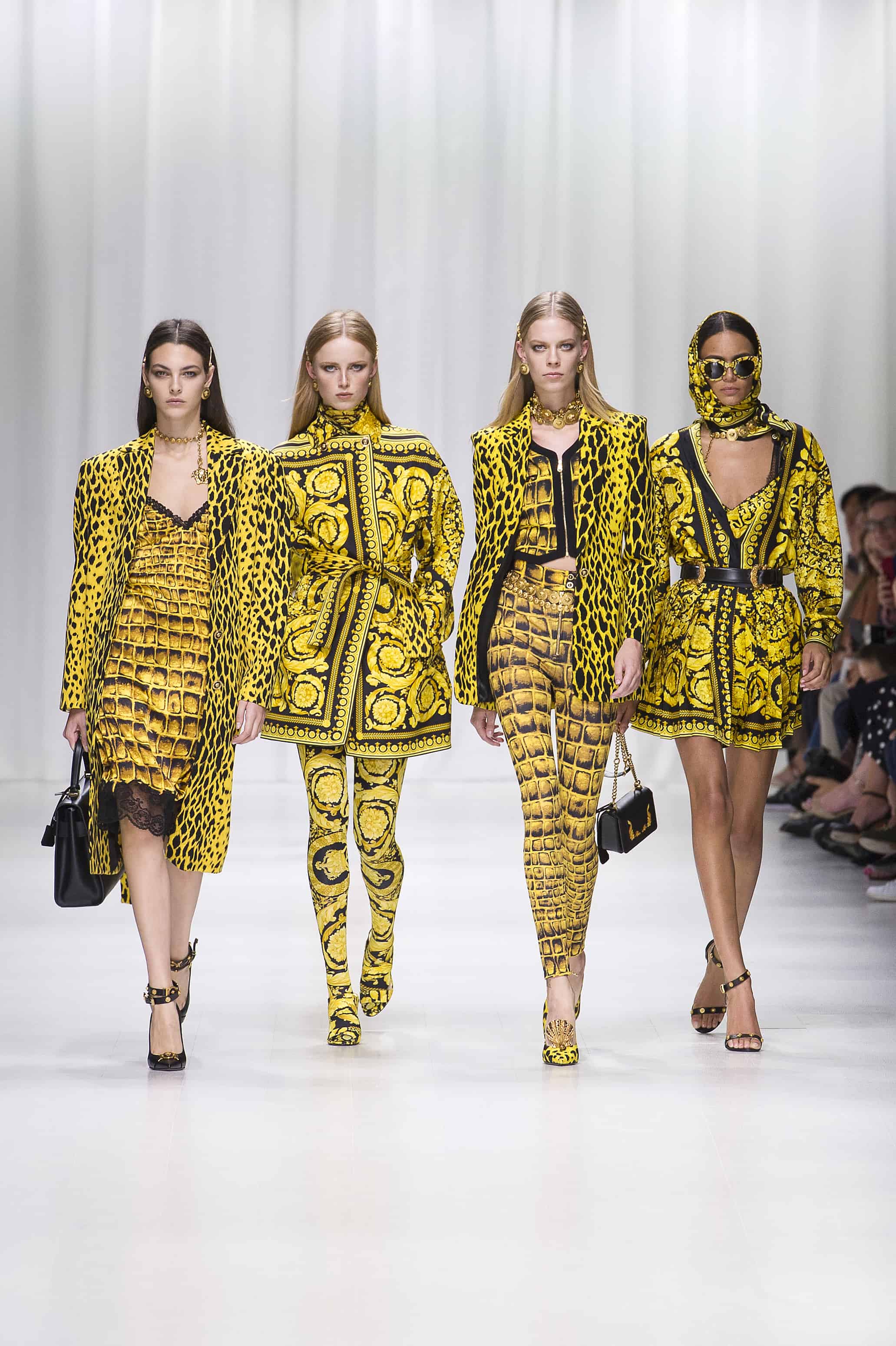 fashion-week-mailand-f-s-18-versace